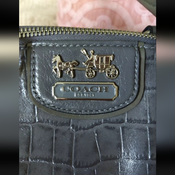 COACH Madison Lindsey Embossed Leather Crocodile Gray Bag Purse - Picture 4 of 12